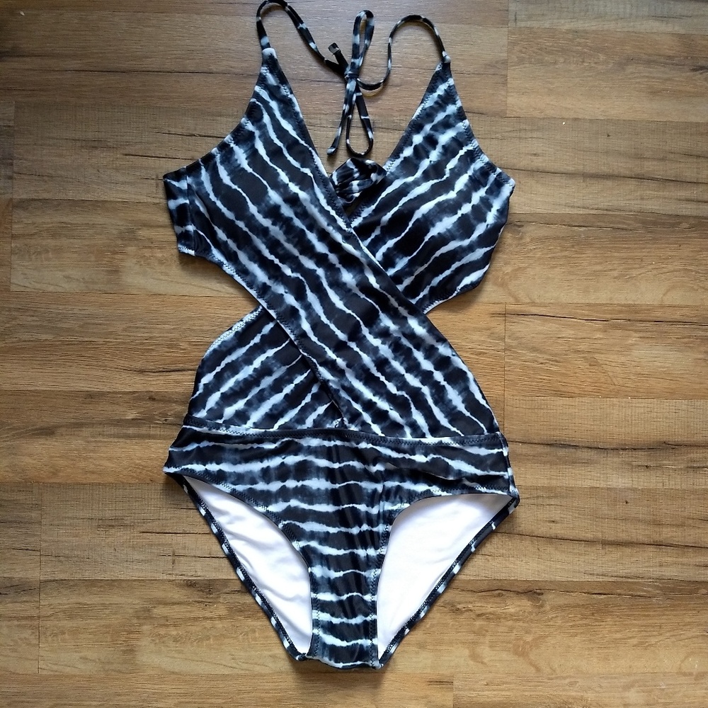 One Piece Swimsuit Size Large NWOT